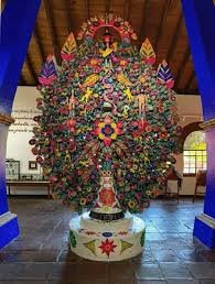 Árbol de la vida, artesanía en Metepec.