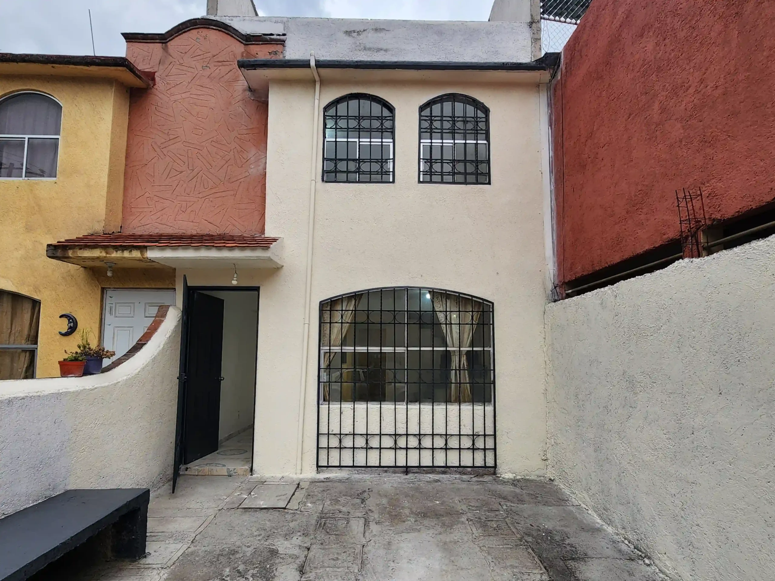CASA EN VENTA EN SAUCES TOLUCA